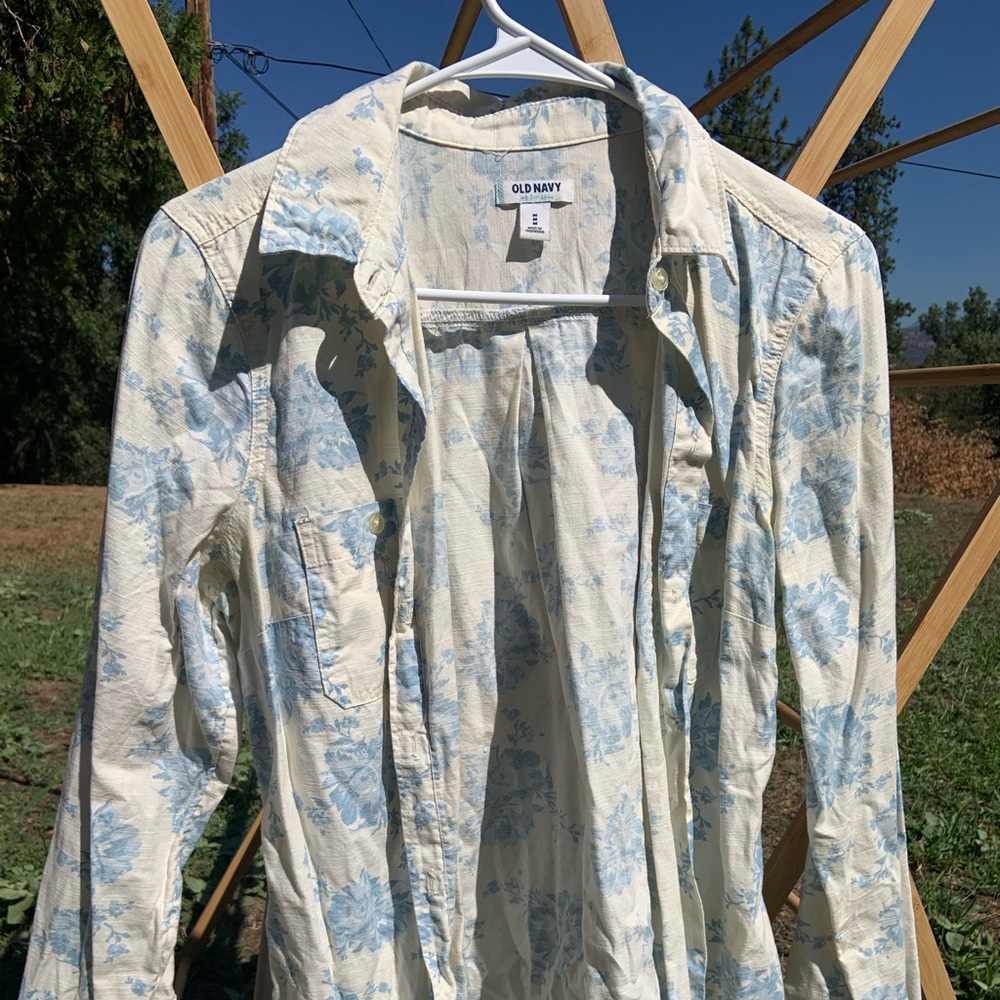 Old Navy Women’s Button Up